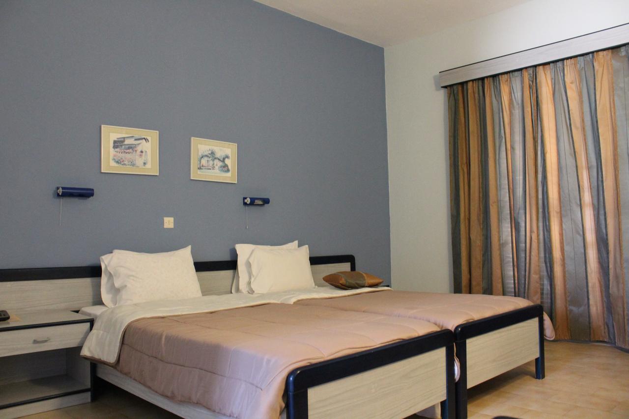 Glyfada Gorgona Apartments Екстер'єр фото