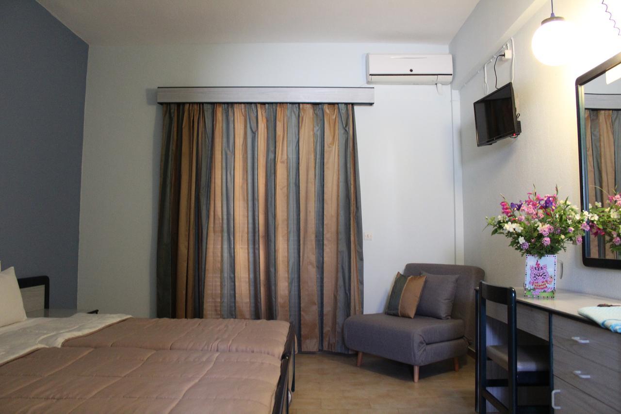 Glyfada Gorgona Apartments Екстер'єр фото