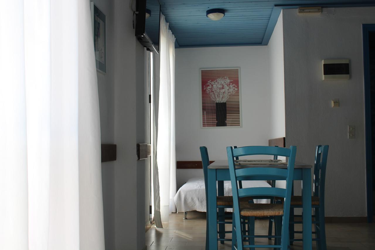 Glyfada Gorgona Apartments Екстер'єр фото